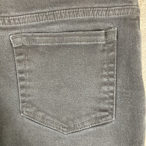 Gloria‎ Vanderbilt Amanda Jeans Size 10P Black Capri Denim Stretch - Picture 6 of 16
